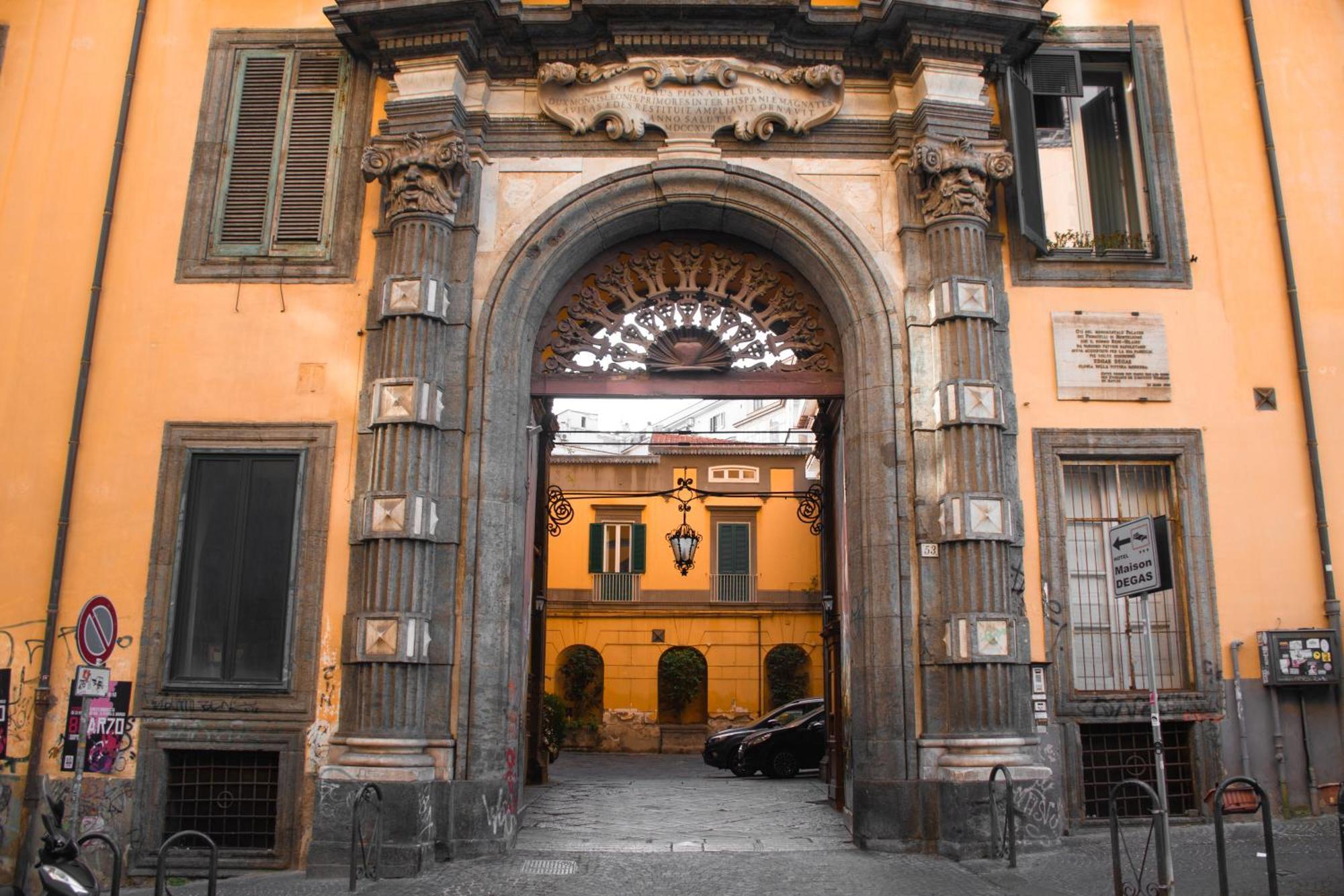 Maison Degas-Dimora Di Charme Napoli Eksteriør billede