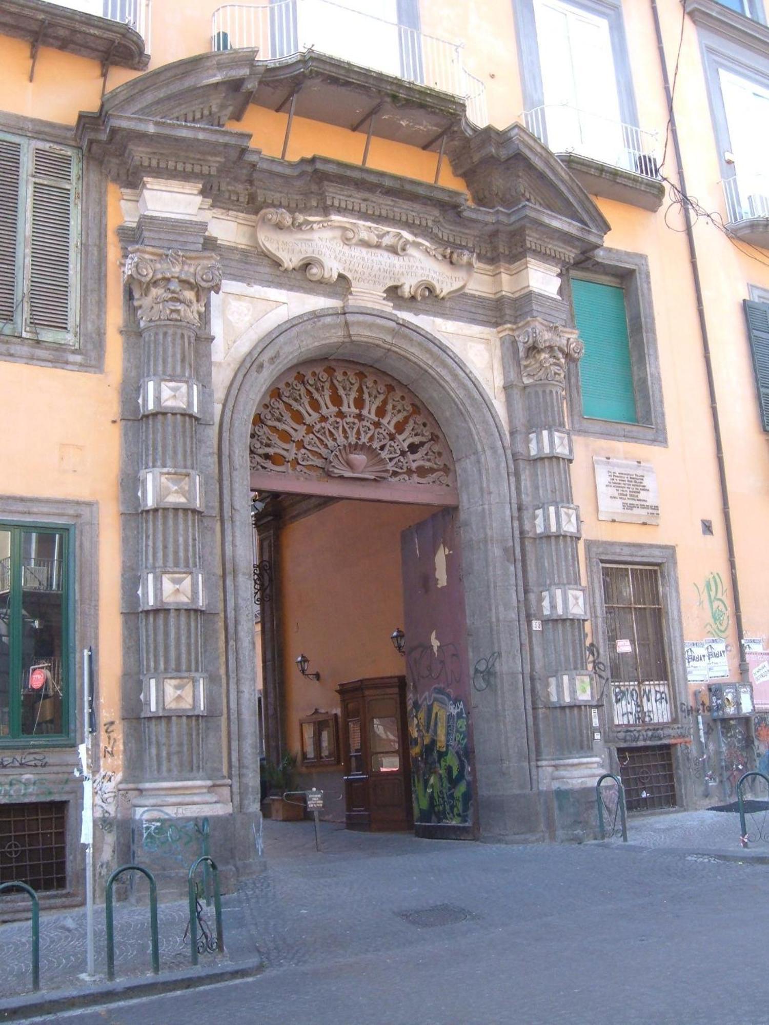 Maison Degas-Dimora Di Charme Napoli Eksteriør billede